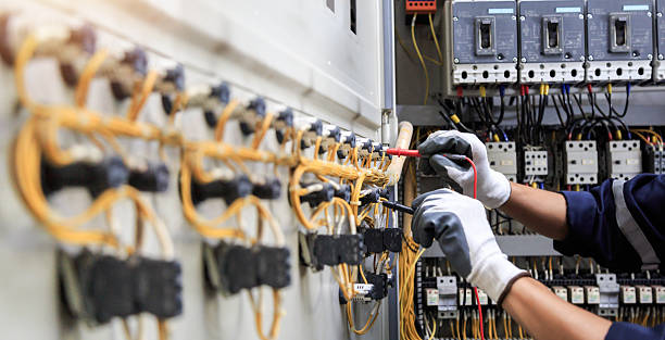 Professional Electrician technician working in Shepherd, TX